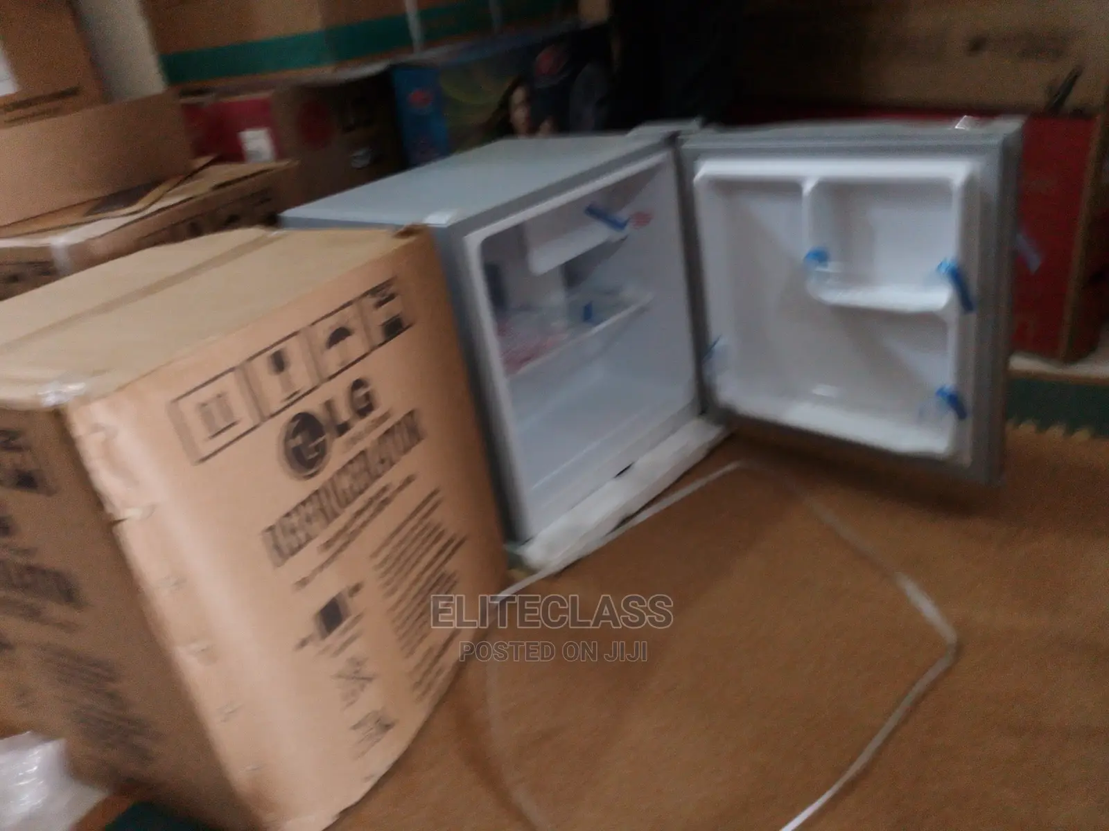 Royal LG Bedside Fridge Gc-065l