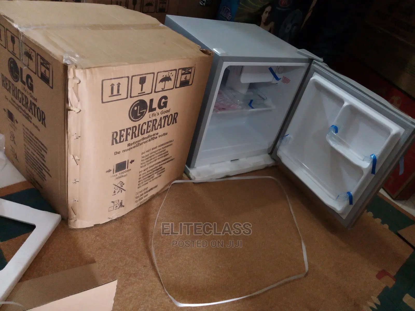 Mini Fridge Gc-065l With Top Freezer