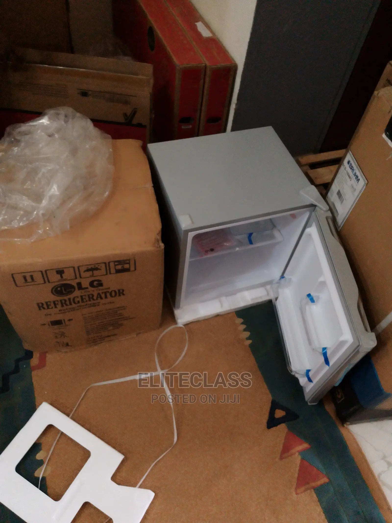 Brand New Portable Mini Refrigerator Gc-065l