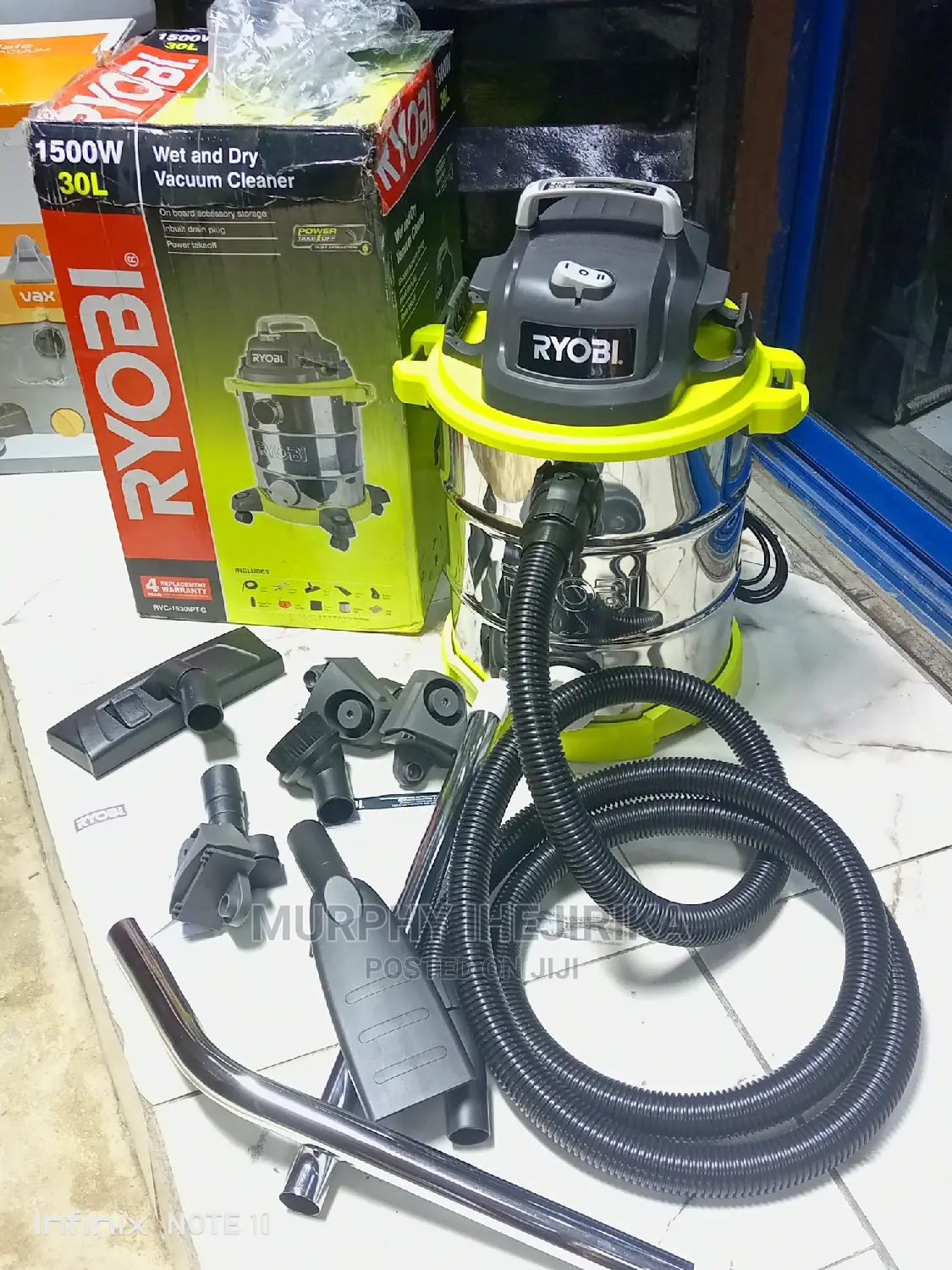 Ryobi 1500w 30l Wet Dry Vacuum