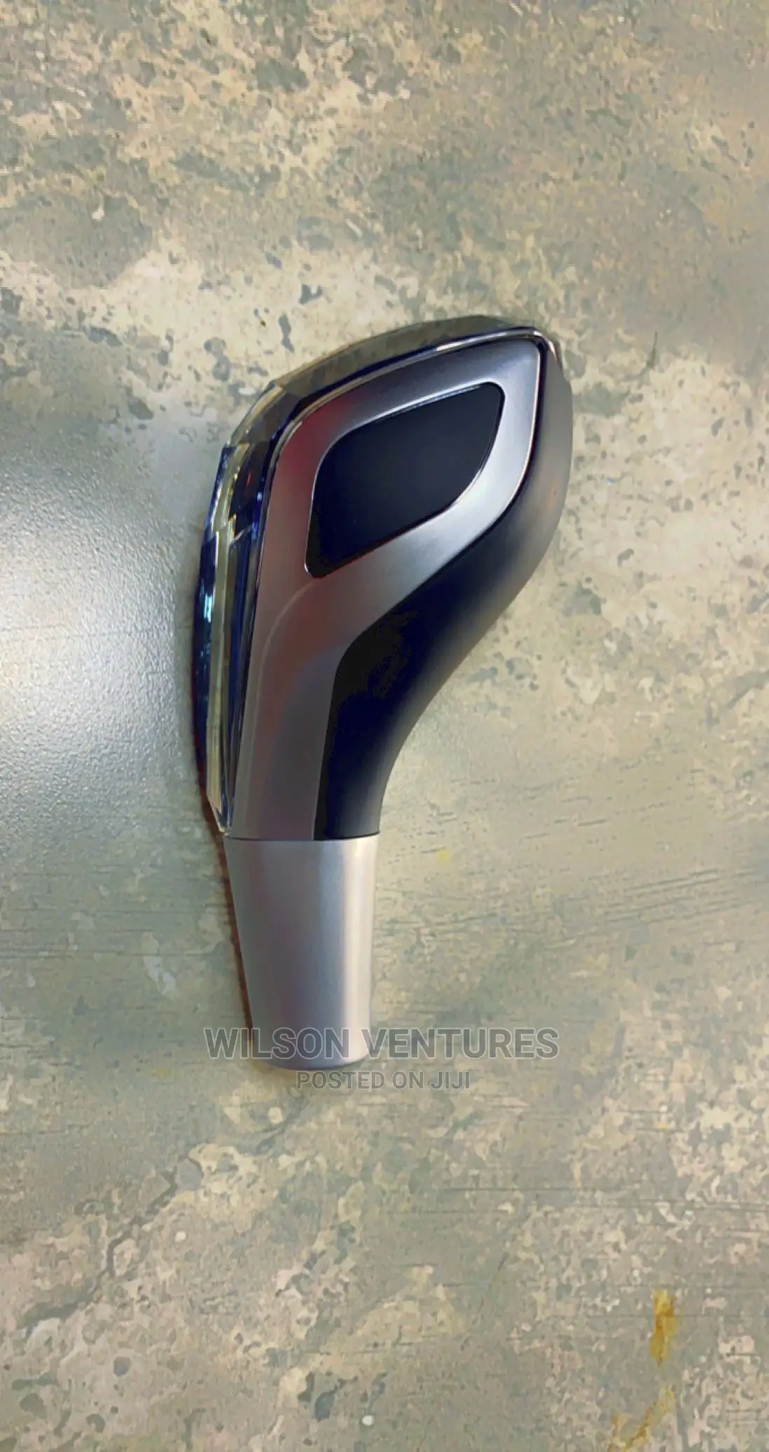 Mercedes’ Benz Crystal LED Gear Knob