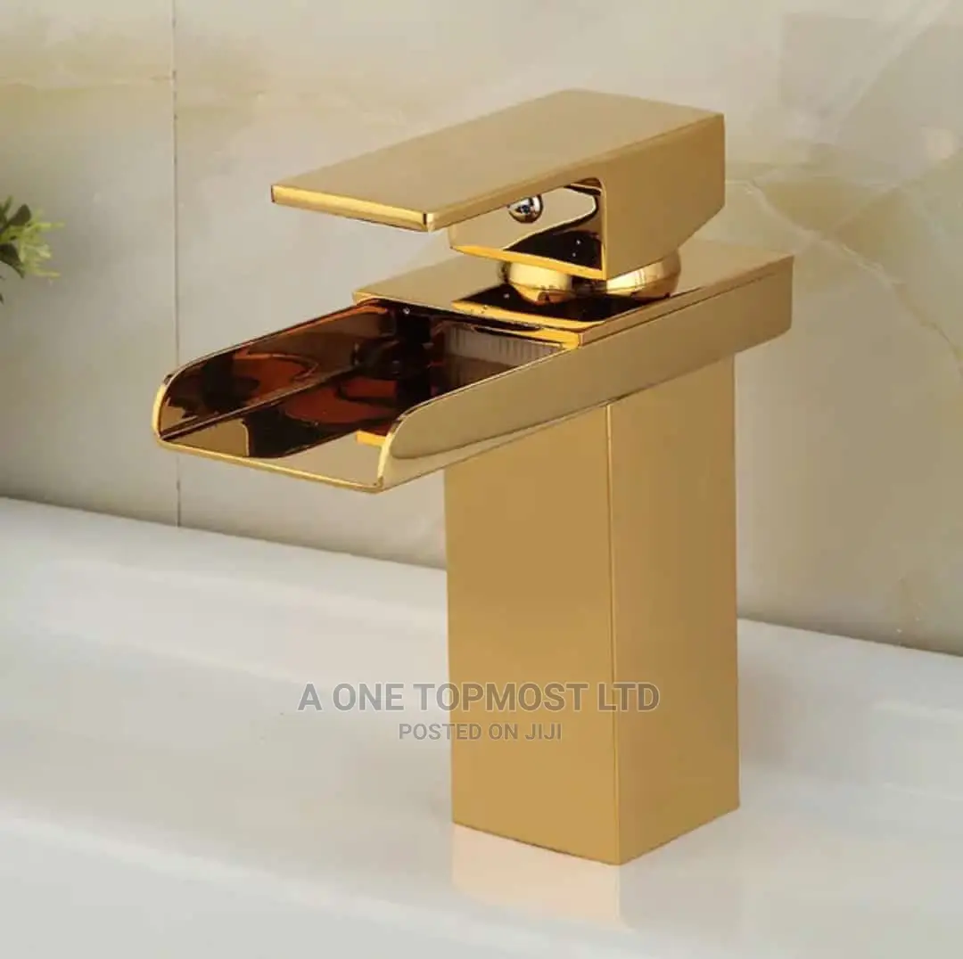 Gold Basin Mixers (Water Flow)