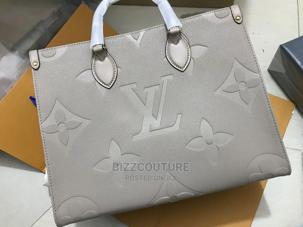 Original LOUIS VUITTON Handbags Available in Store