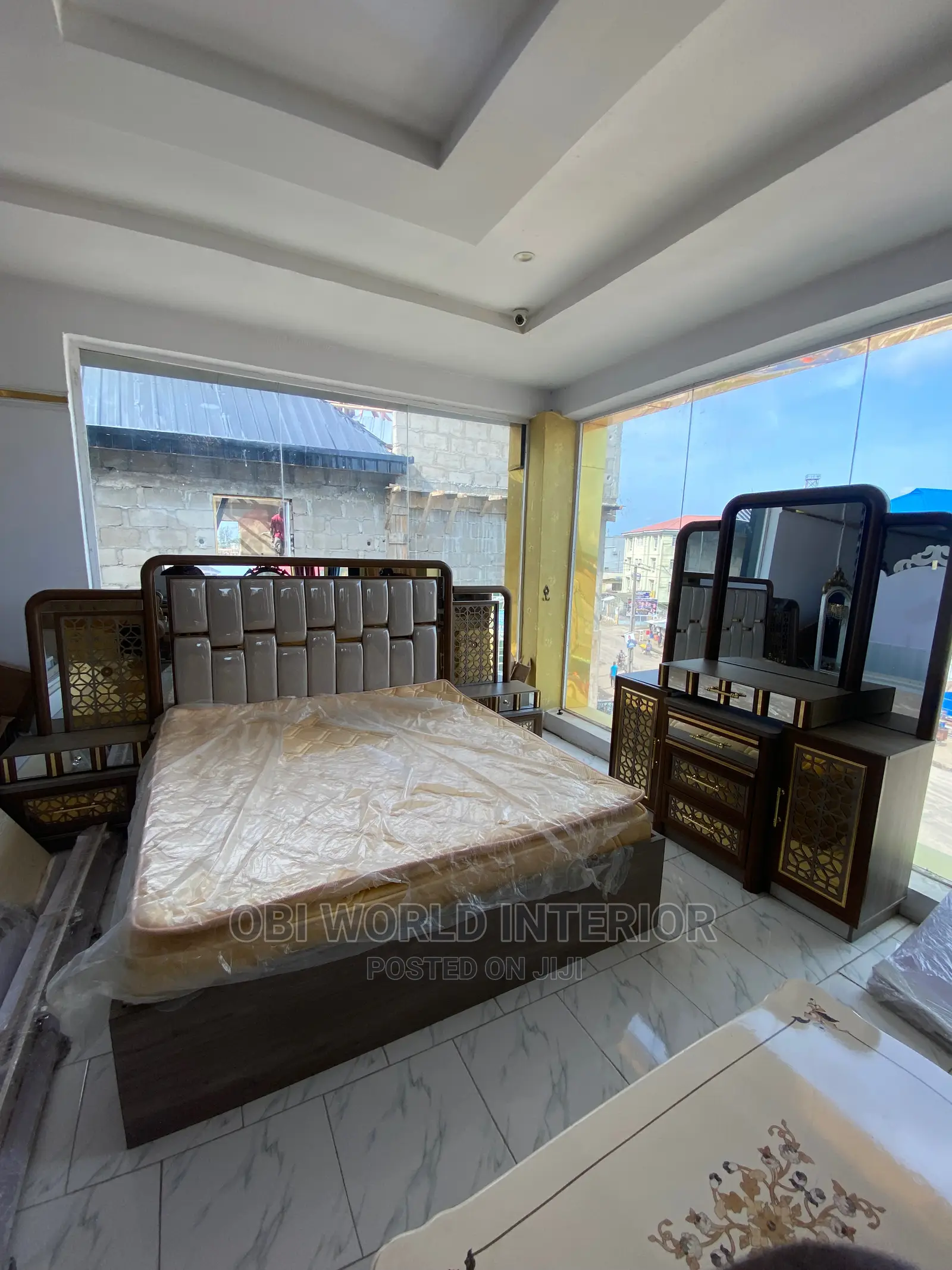 Imported Foreign Bed Frame With Mirror