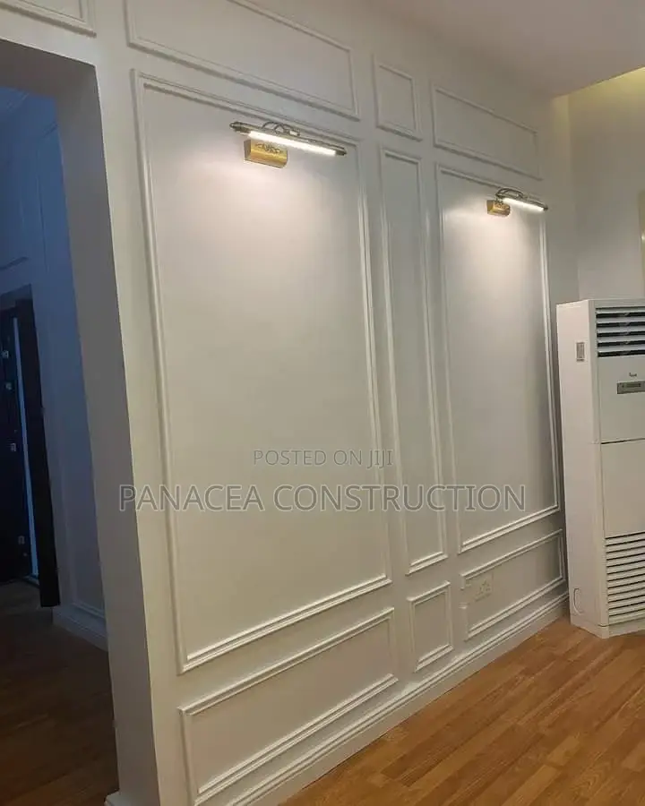 Orac or Wainscotting Wall Decoration