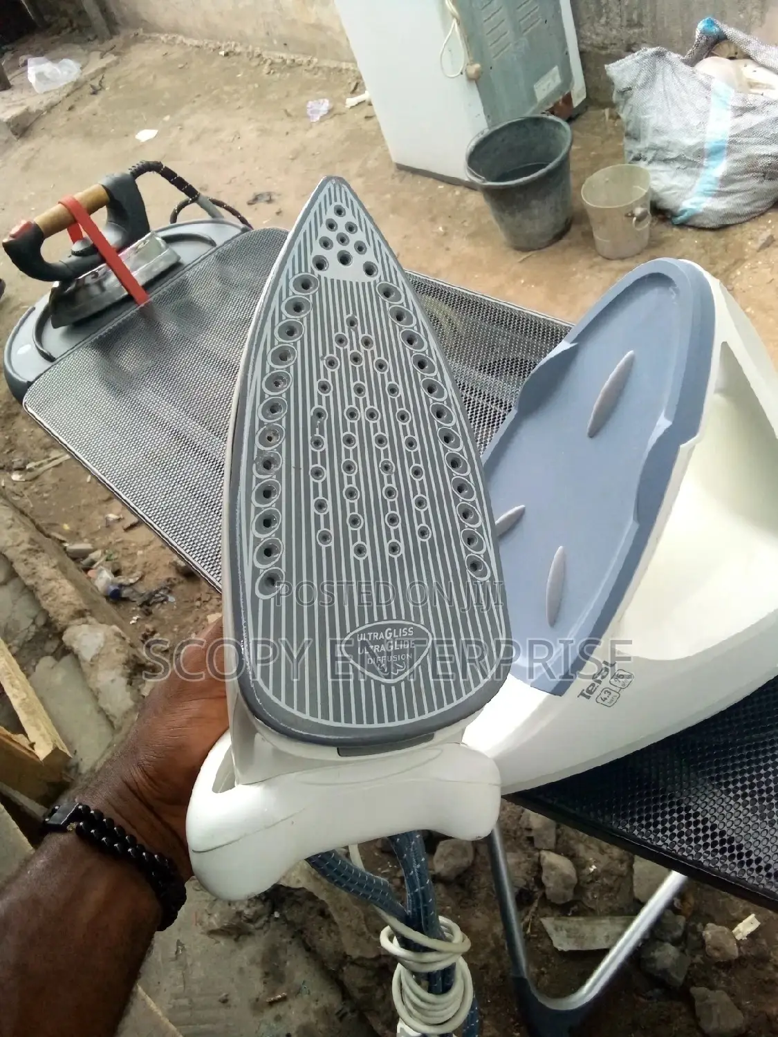 Tefal Industrial Iron for Laundry and Fashion