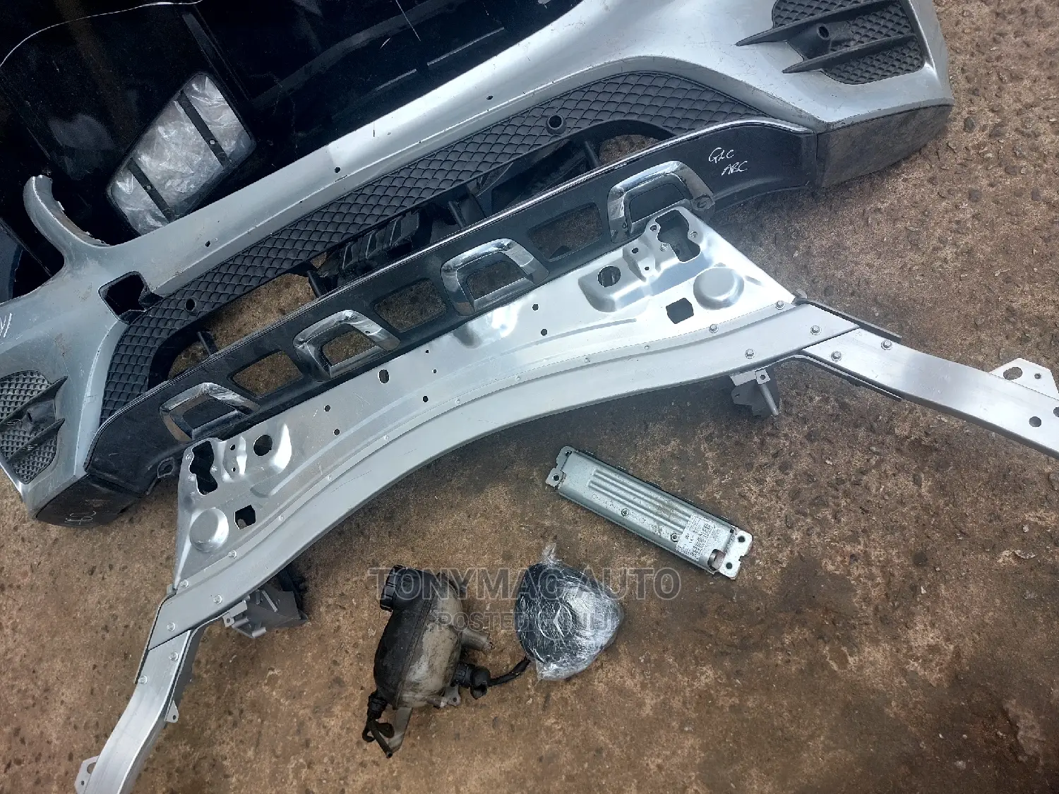 Mercedes-benz C300 2015 W205-glc300 Front Cuts