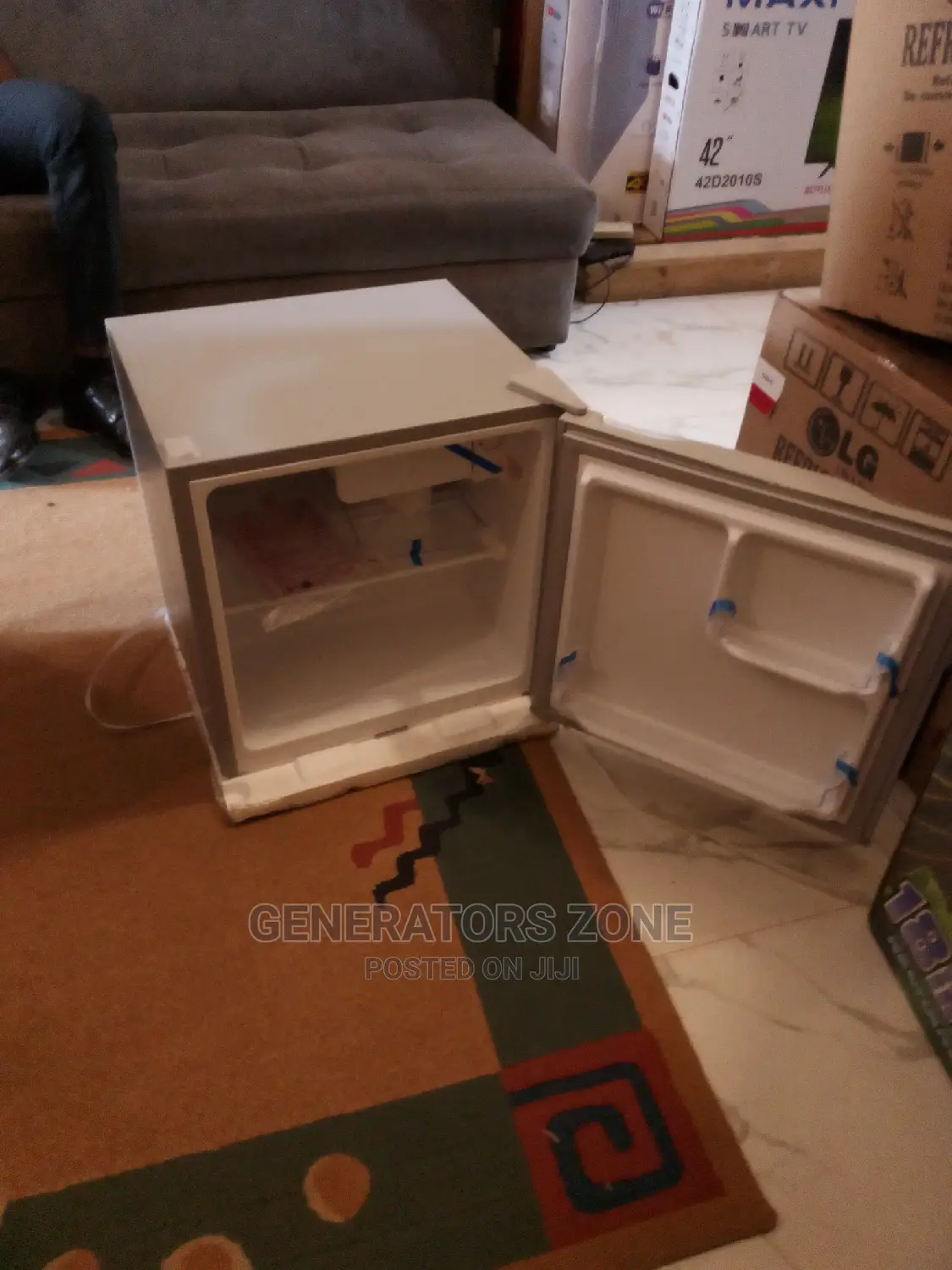 Brand New Lg Bed Side Refrigerator Gc-065 With Key Lock