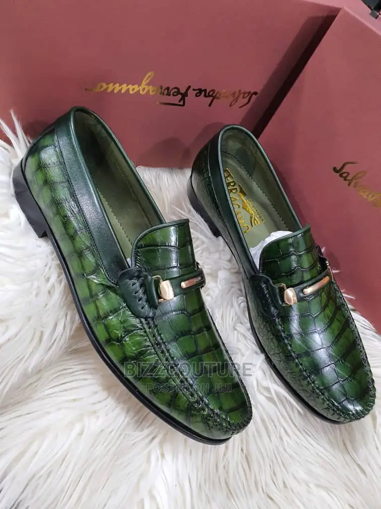 Original Italuan SALVATORE FERRAGAMO Loafers in Store