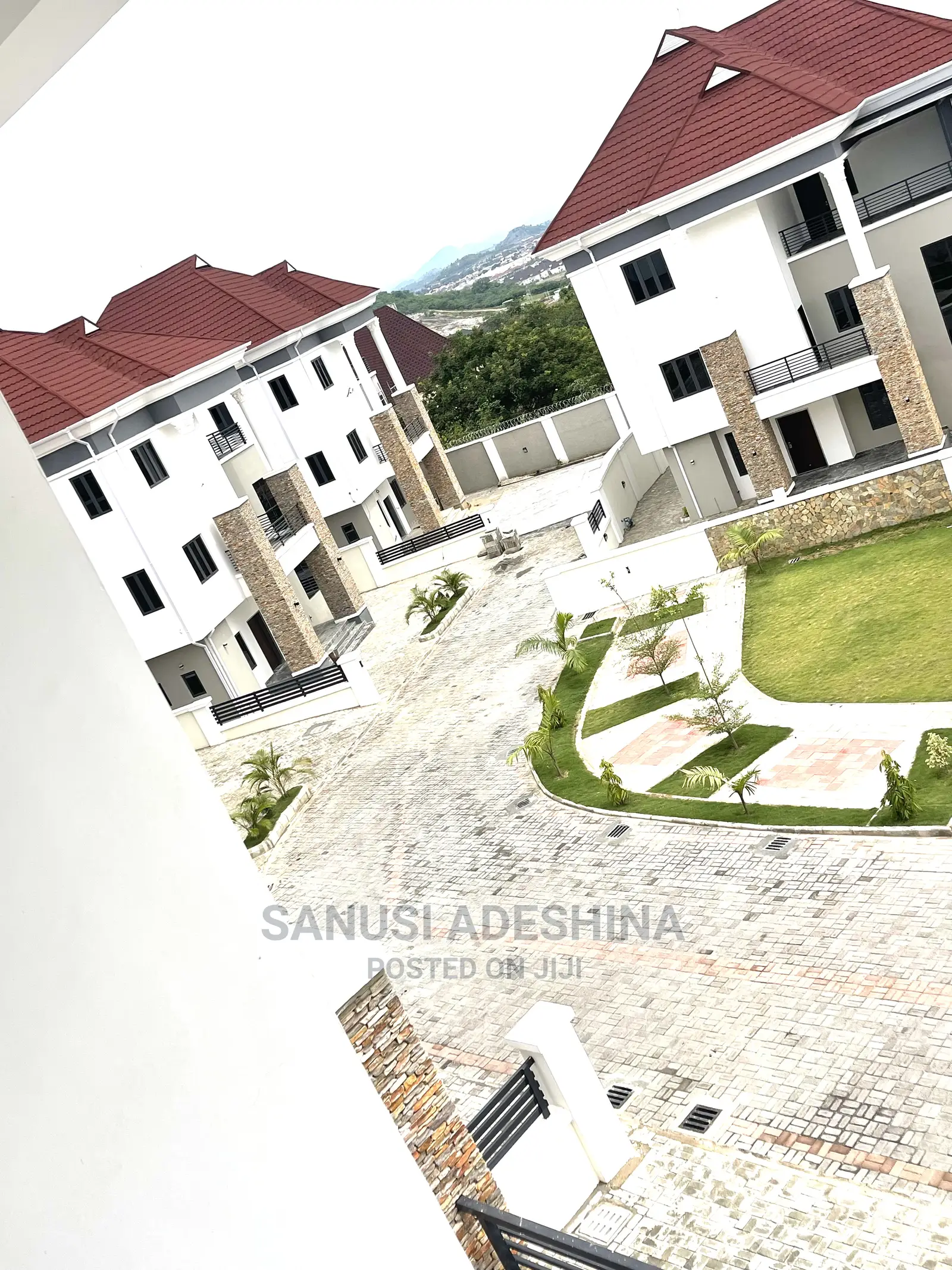 6bdrm Duplex in Guzape,Fct Abuja for sale