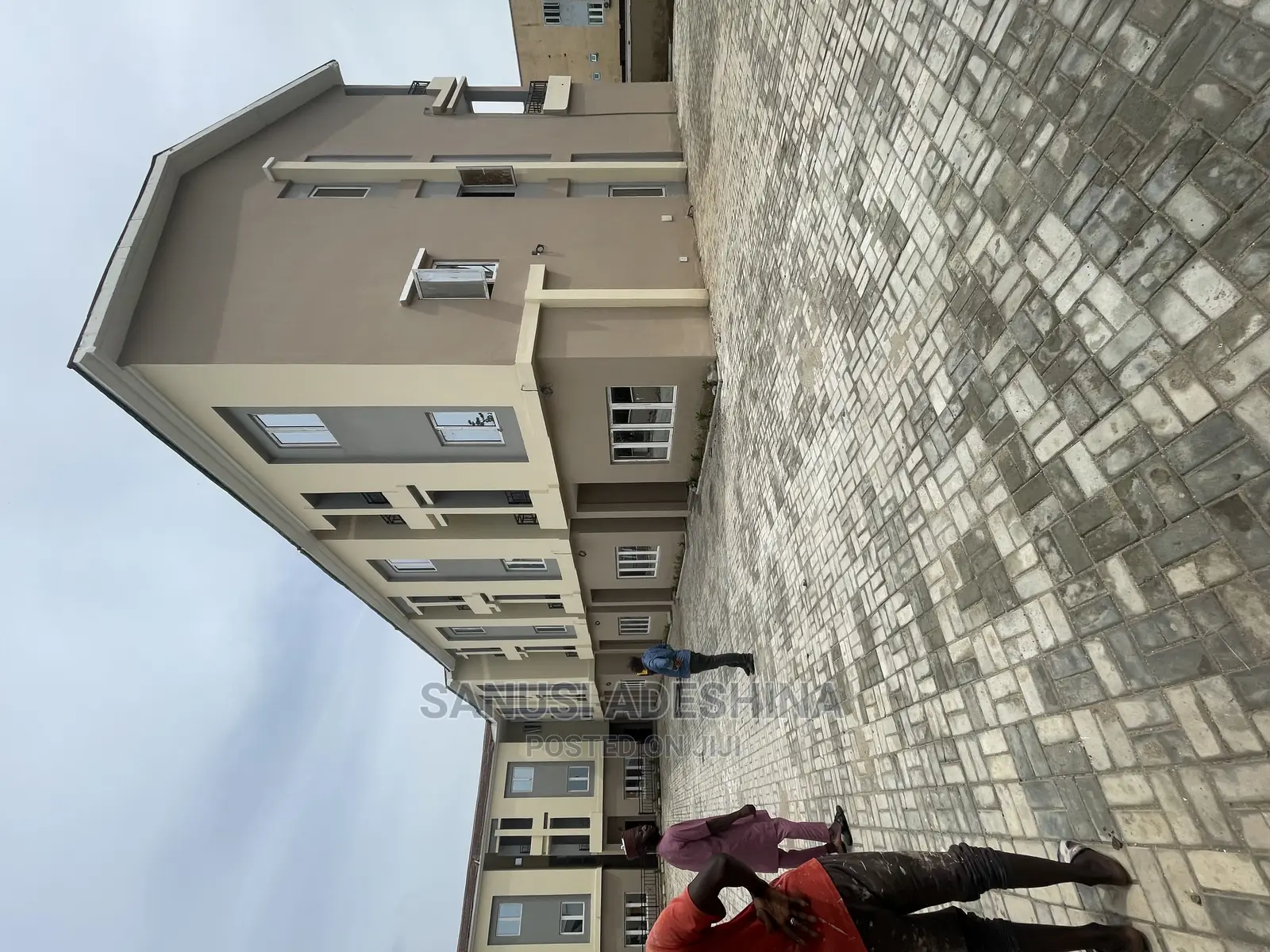 4bdrm Duplex in Guzape Fct Abuja for sale