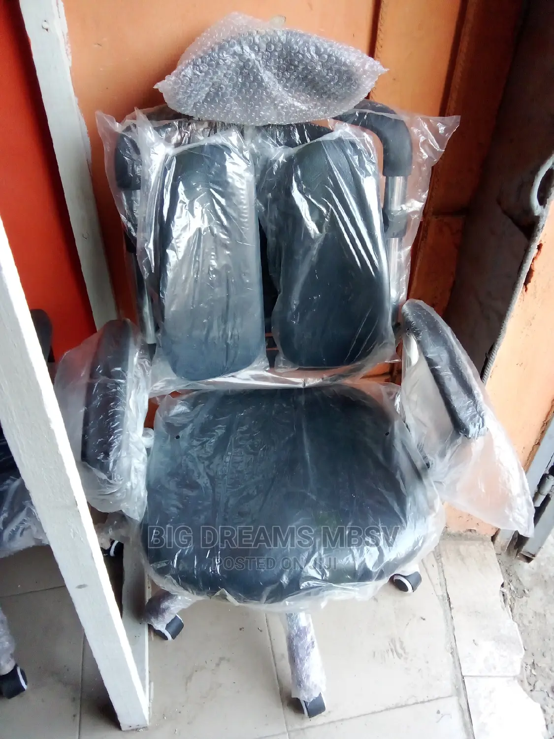 Kd Executive Leather Swivel Chair