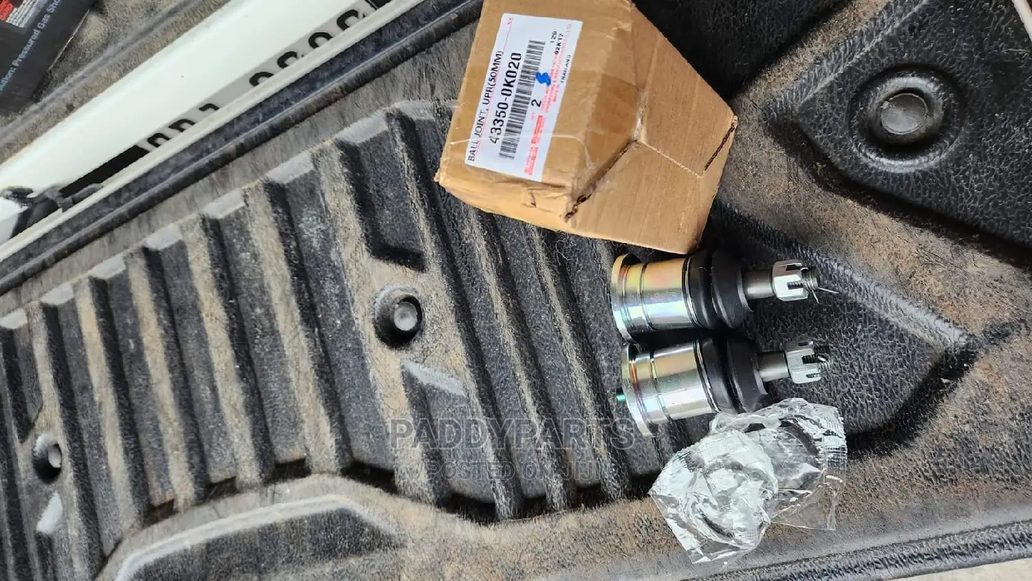 Toyota Hilux Upper/Lower Ball Joint