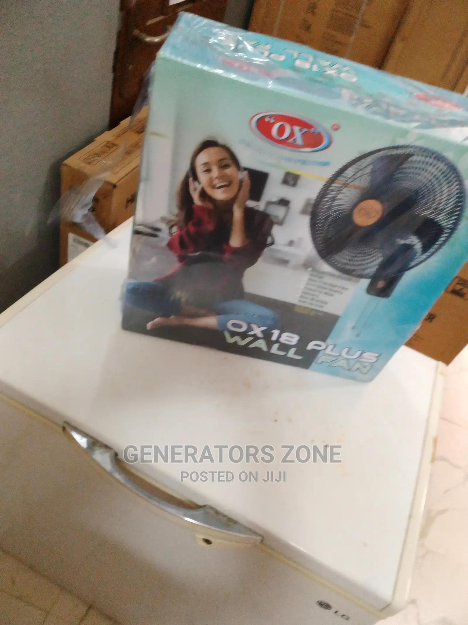 Elegant Stylish 18'' OX PLUS Wall Fan