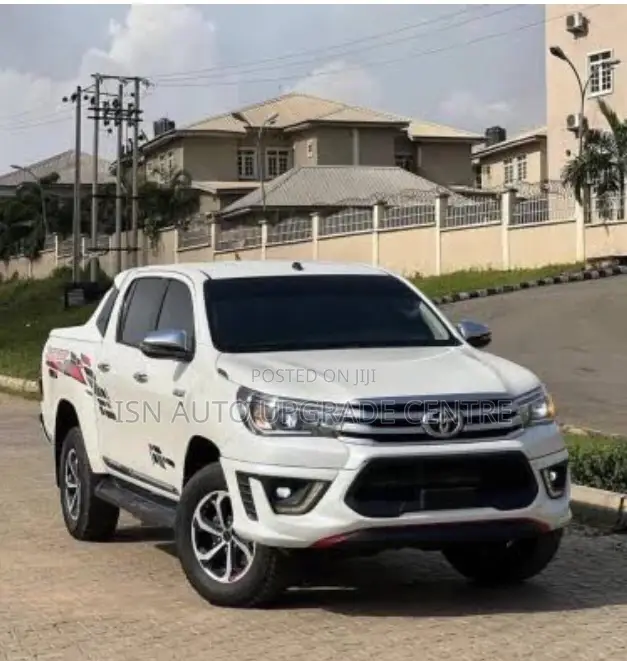 Full Option Conversion of Hilux 2010/2015 to 2022