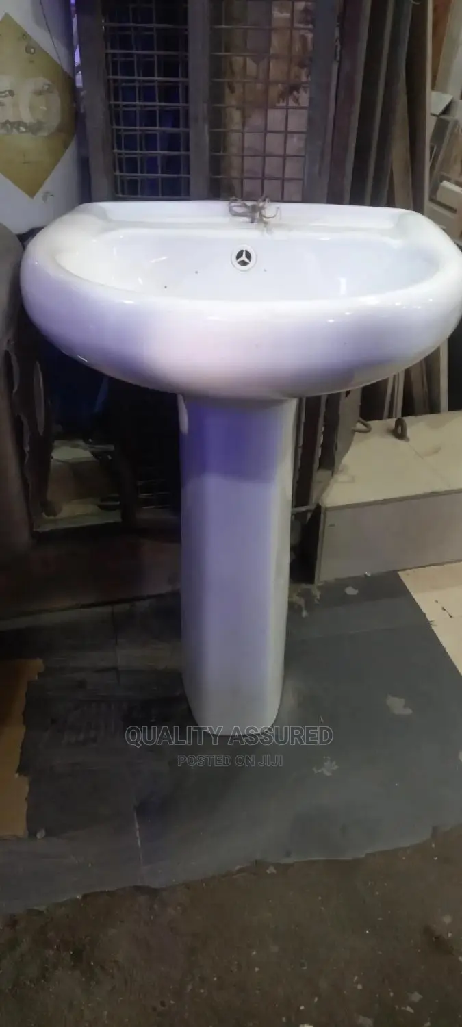 Single Basin And Pedastal