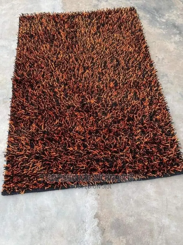 Quality India Shaggy Center Rug