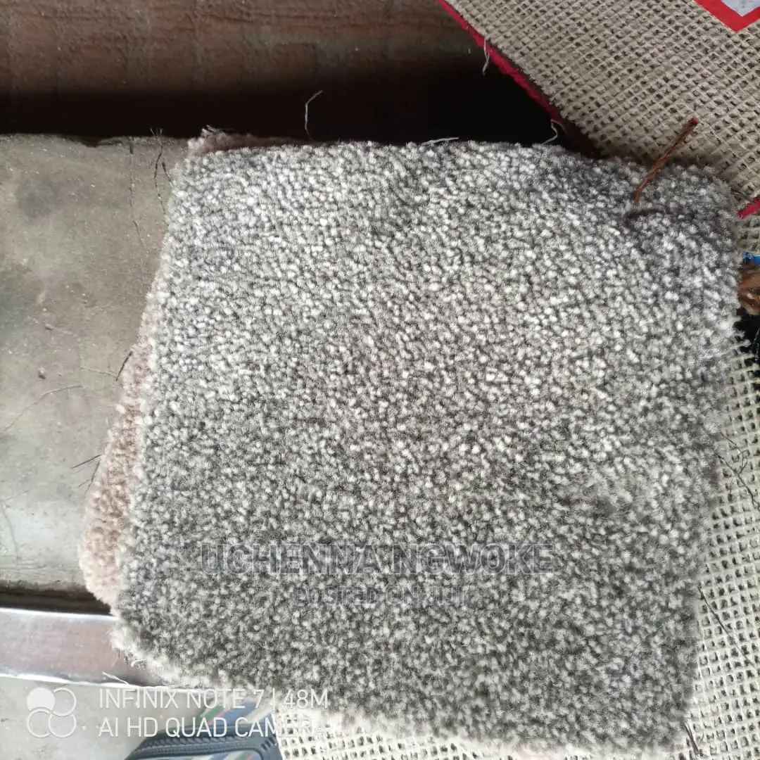 Standard Wall to Wall Rug