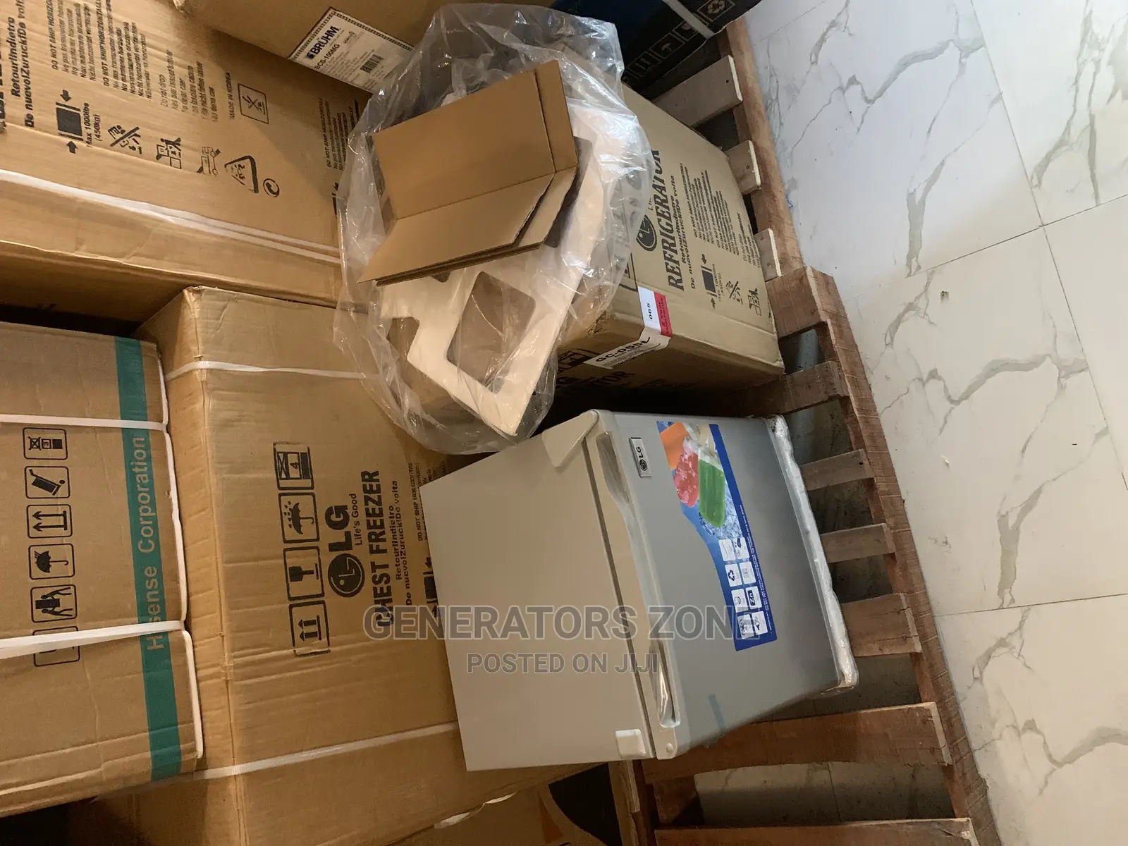 Durable LG Bedside Refrigerator Gc-065l