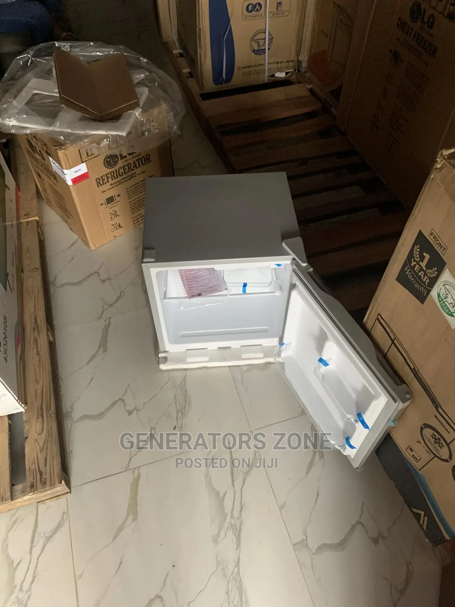 Fast Cooling Lg Mini Fridge Gc-065l With Top Freezer