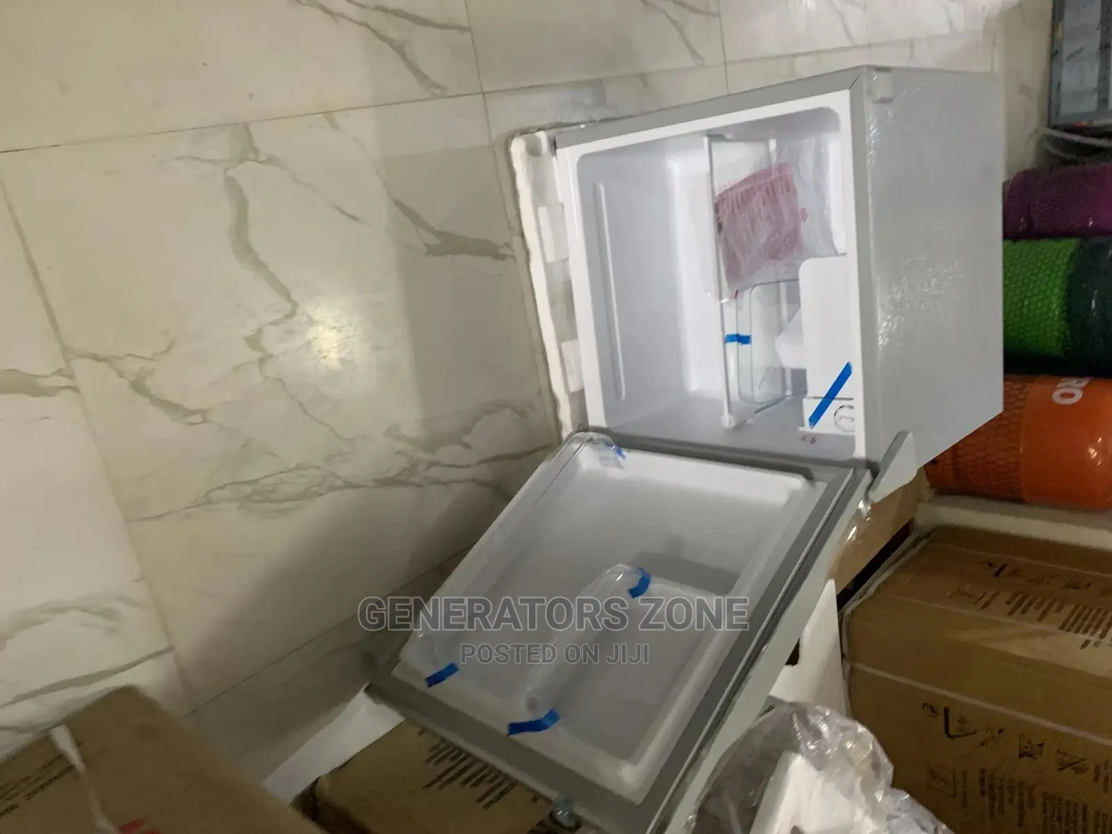 Classic LG Mini Fridge Gc-065l With Top Freezer