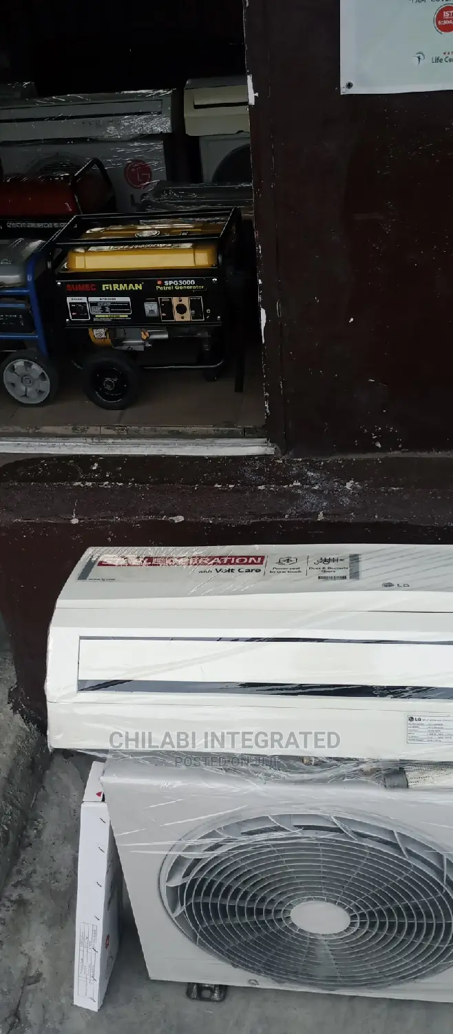 Few Months Old/Foreign Used 1.5HP LG Air Conditioner + Gas