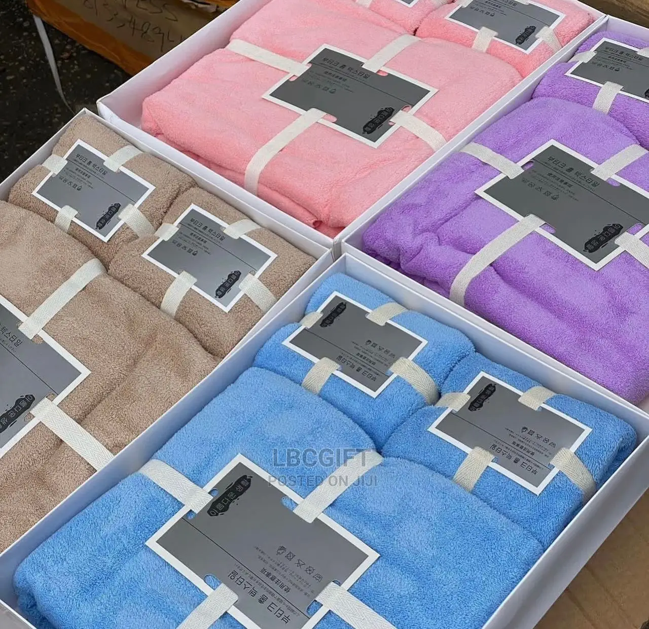 3 in 1 Towel Set With a Bag (Wholesales Only)