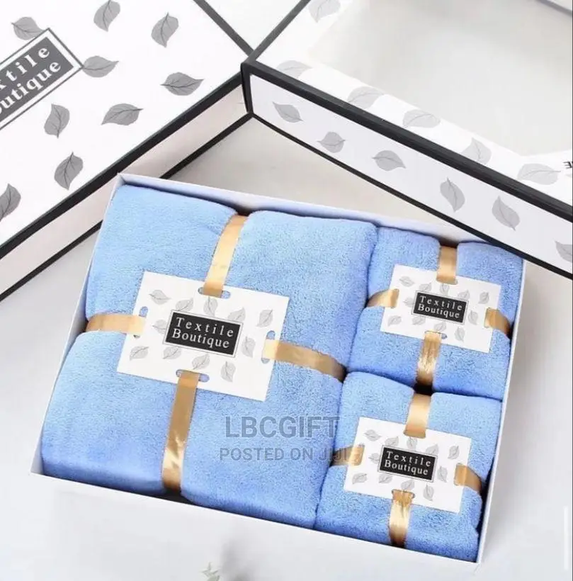 3 in 1 Towel Set With a Bag (Wholesales Only)