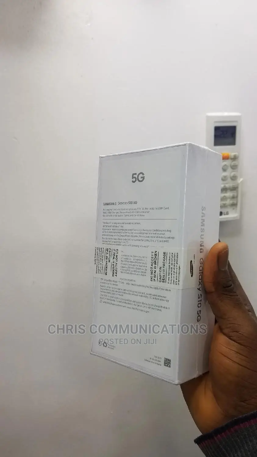 New Samsung Galaxy S10 5G 256 GB Silver