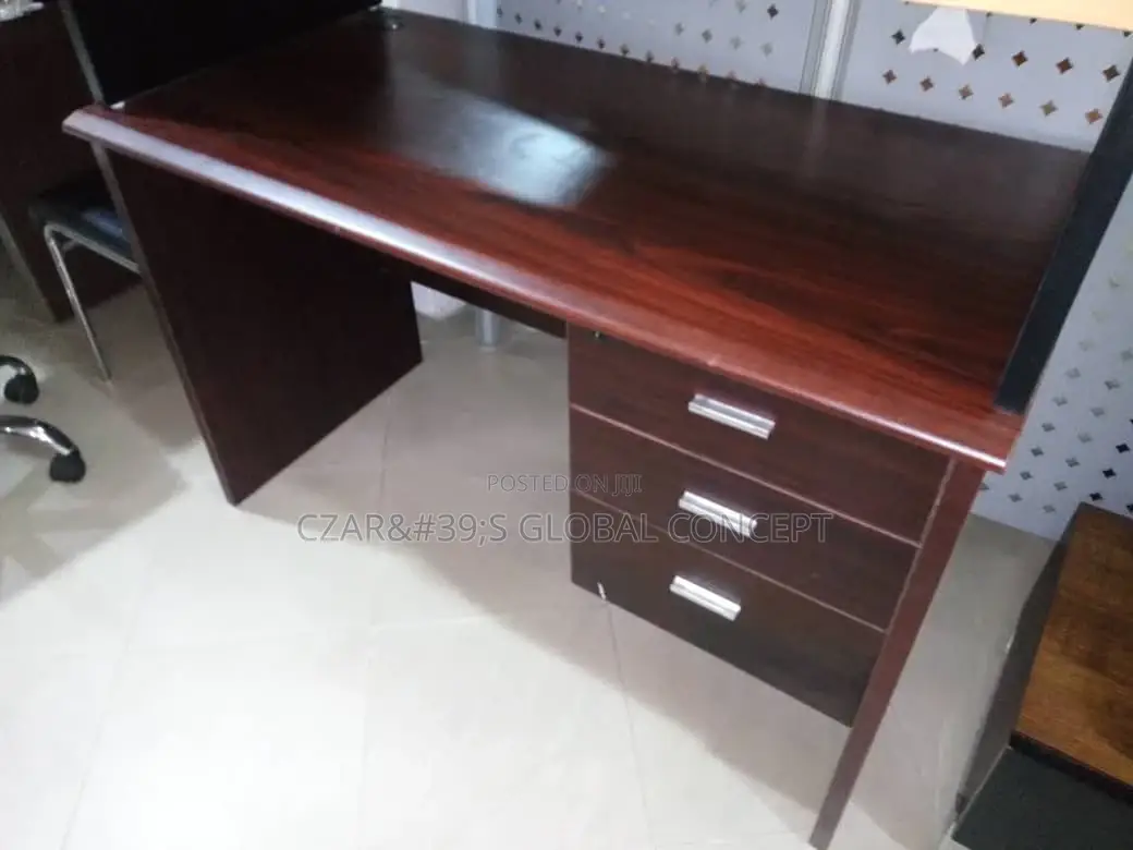 Quality Executive Wooden Office Table With Drawers.