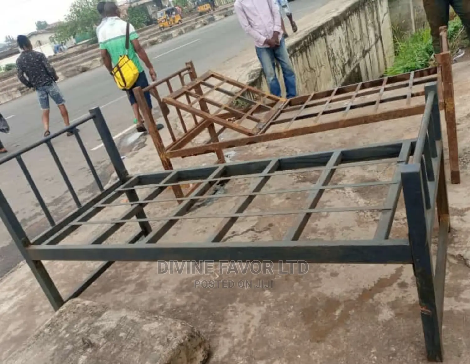 Single Metal Bed for Homes and Camps