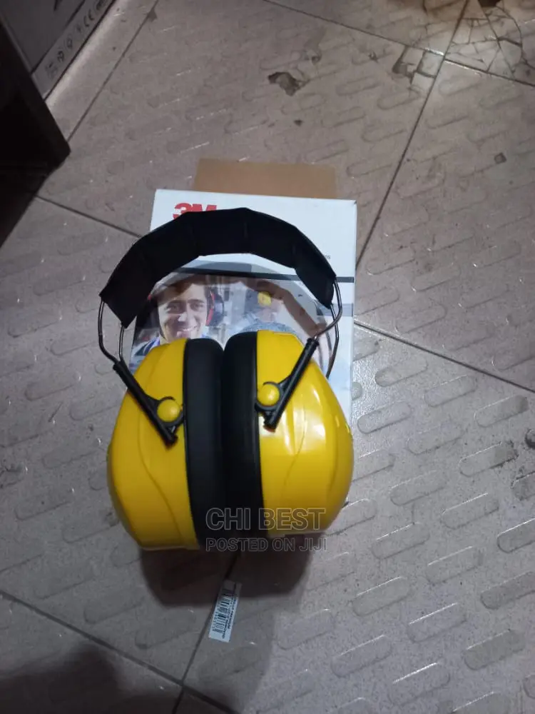 3M Collection Peltor Optime 98 Ear Muff For Protection