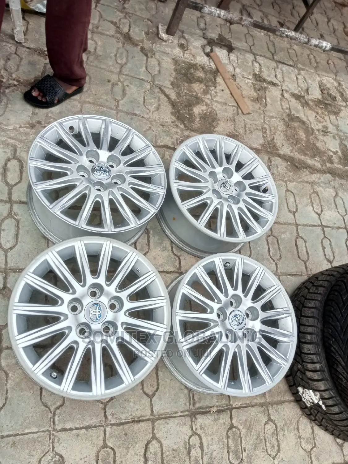 16inch Alloyed Rims Camry!