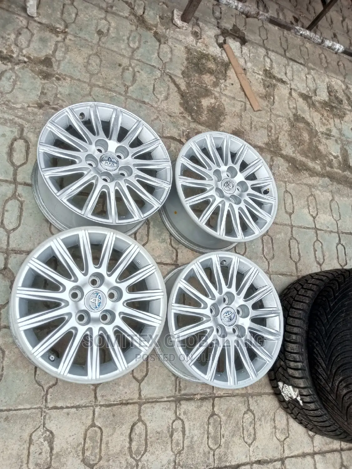 16inch Alloyed Rims Camry!