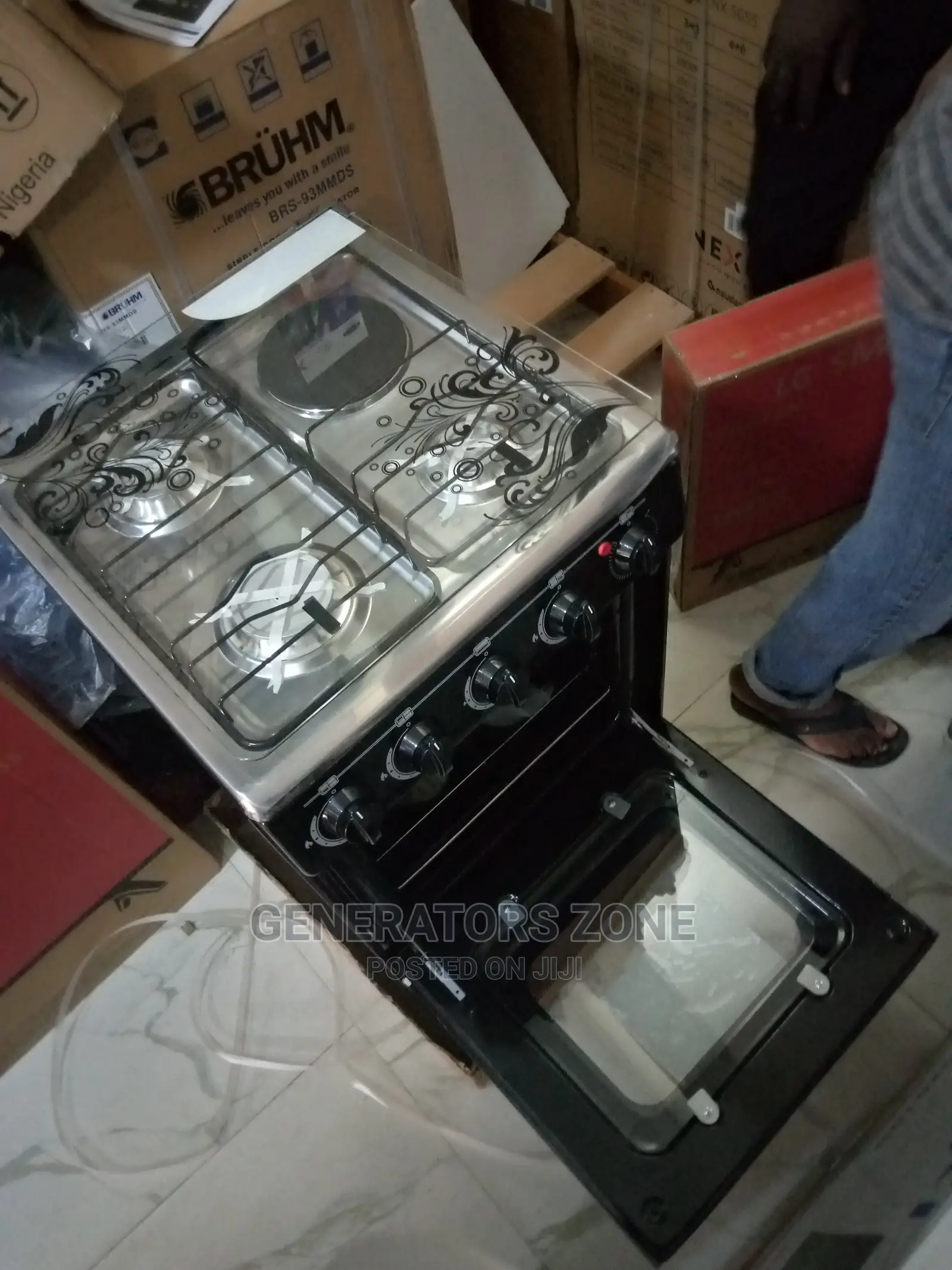 Easy to Use Nx-5055 3 Gas 1 Electric Cooker With Oven