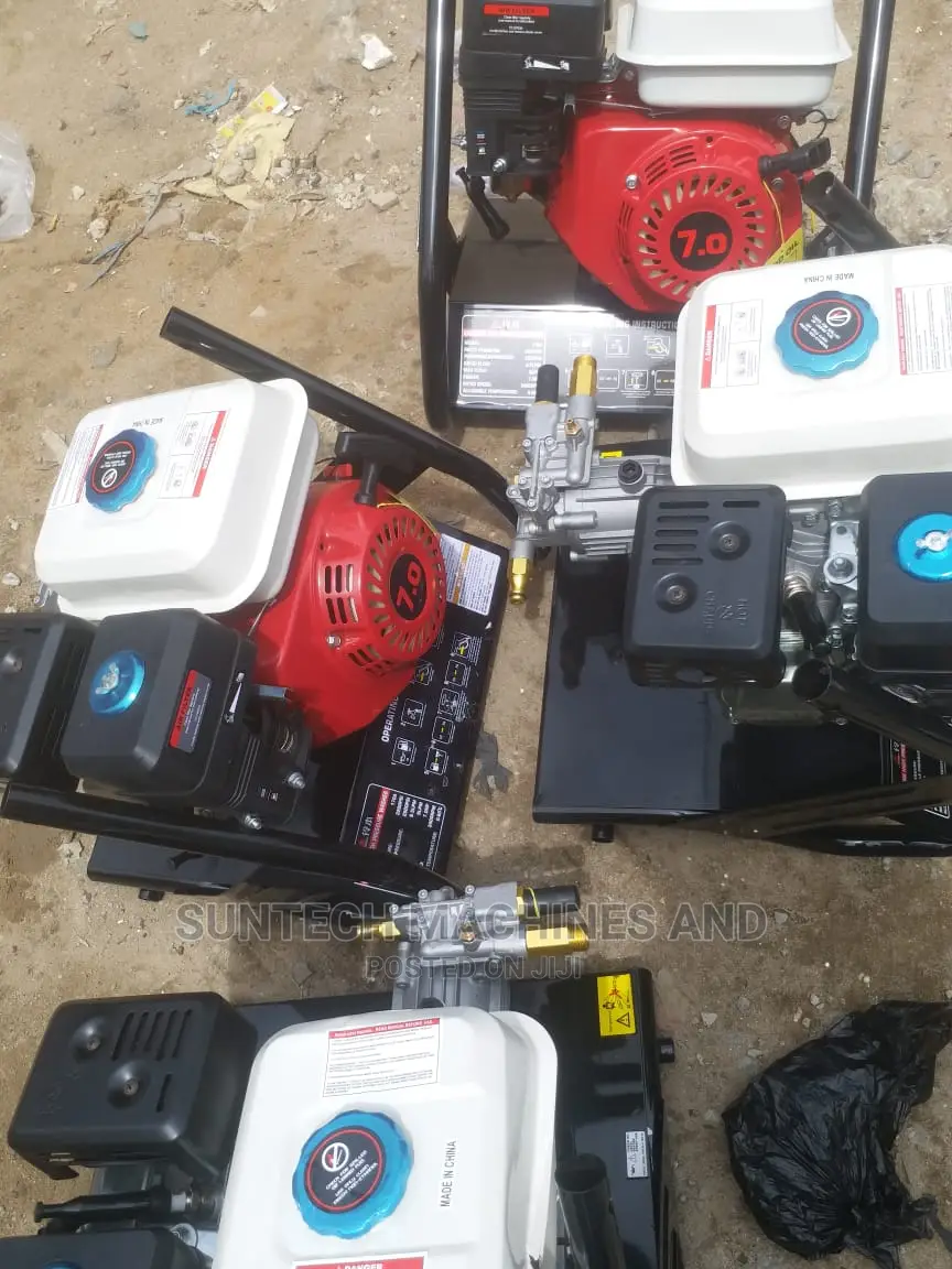 2300 PSI Petrol Pressure Washer
