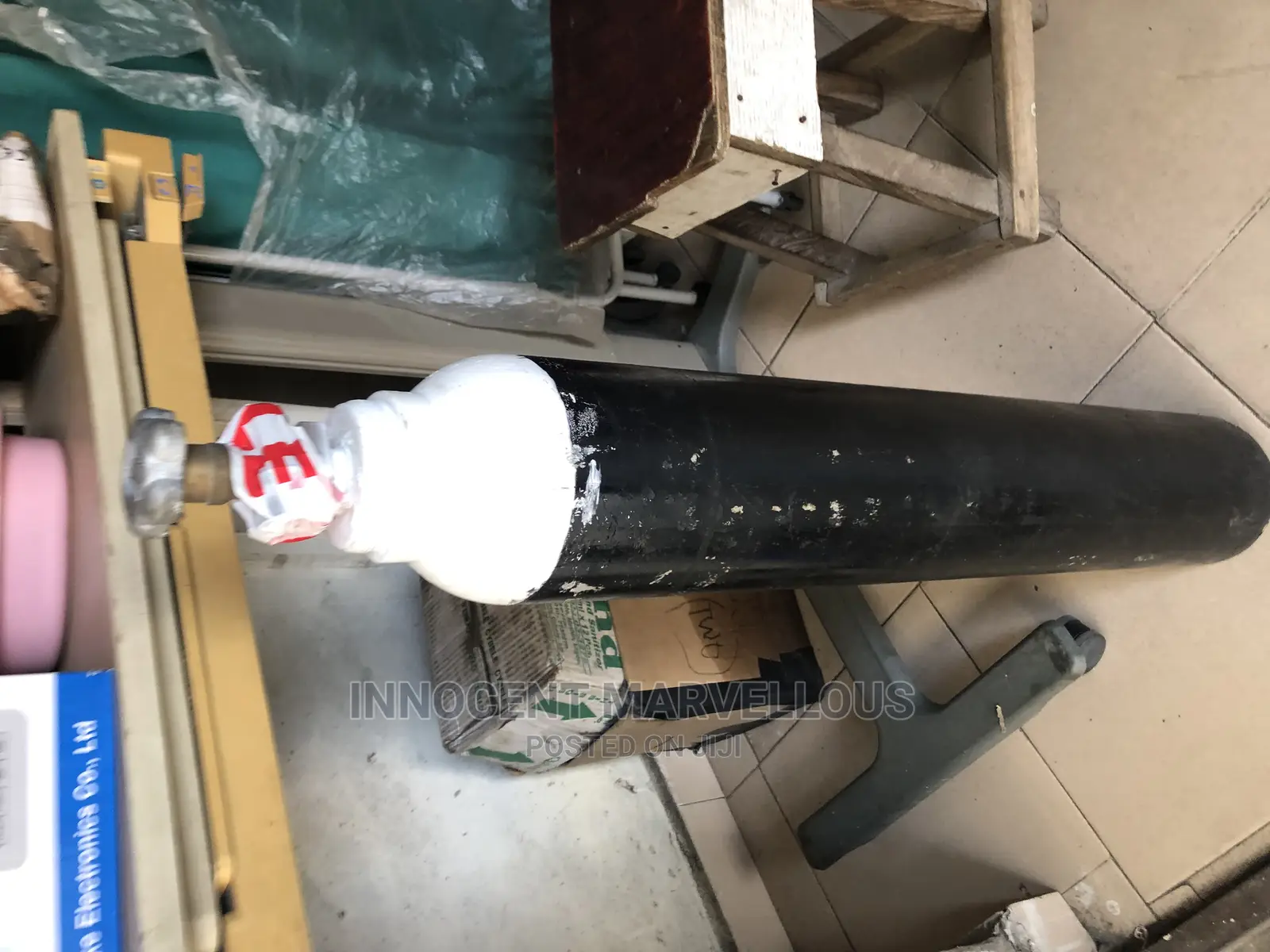 Oxygen Cylinder