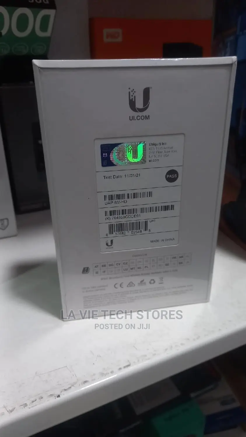 Ubiquiti Networks Unifi in-Wall Wi-Fi Access Point 802.11ac