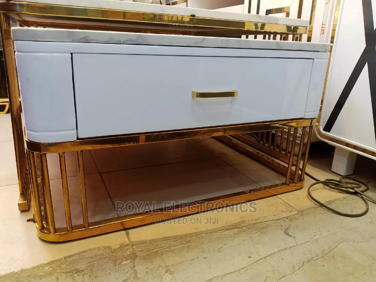 Modern Royal Center Table With Drawer