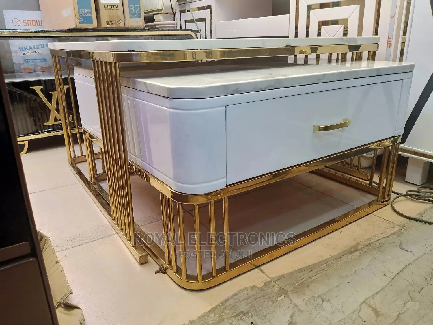 Modern Royal Center Table With Drawer