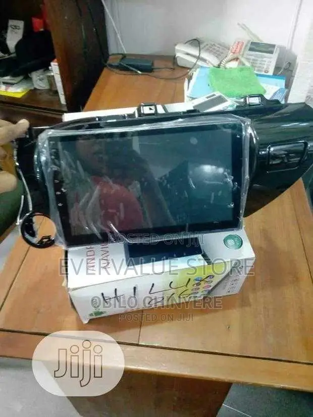 Toyota Hilux 2014-2020 Android Player + Reverse Camera