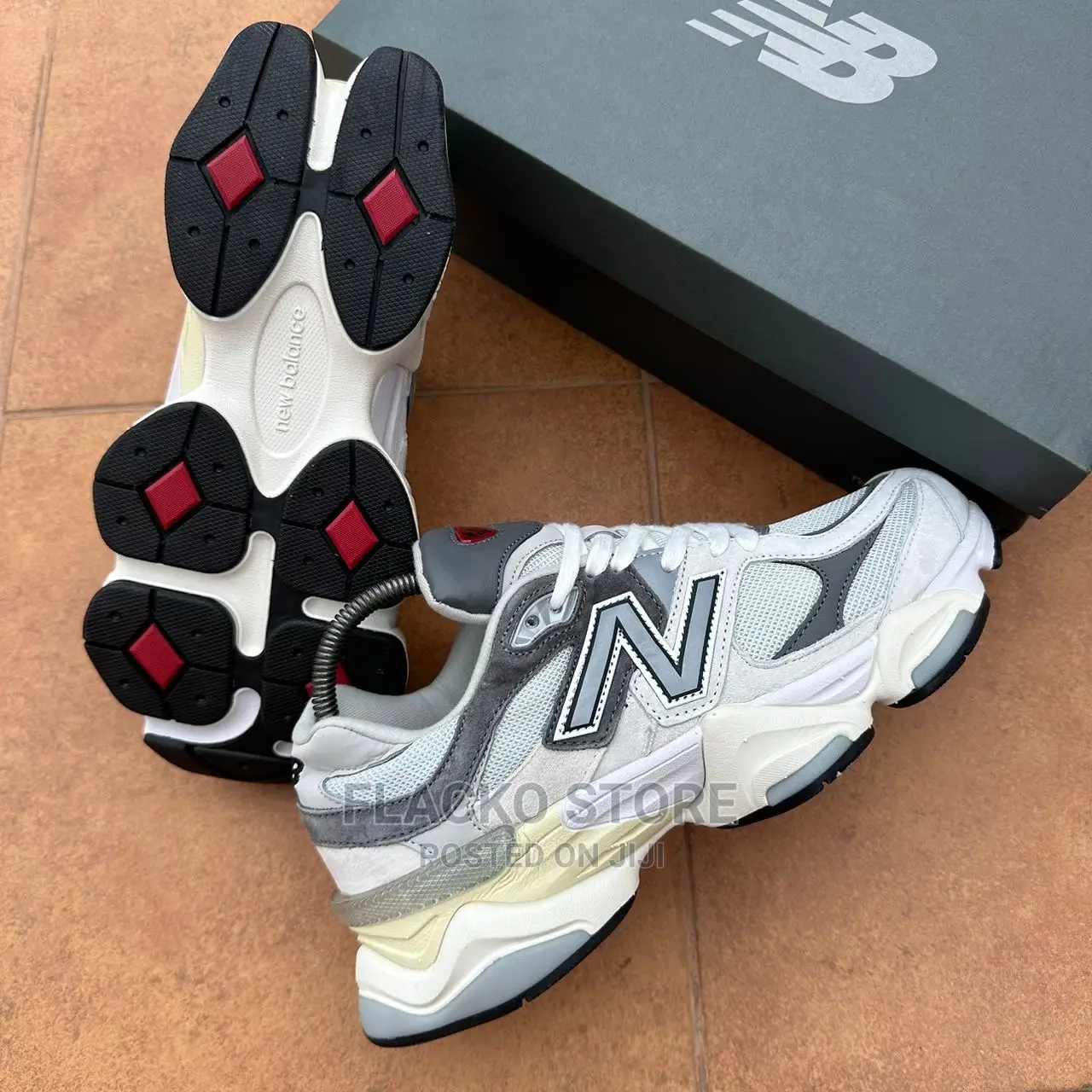 Original New Balance 9060 Sneakers