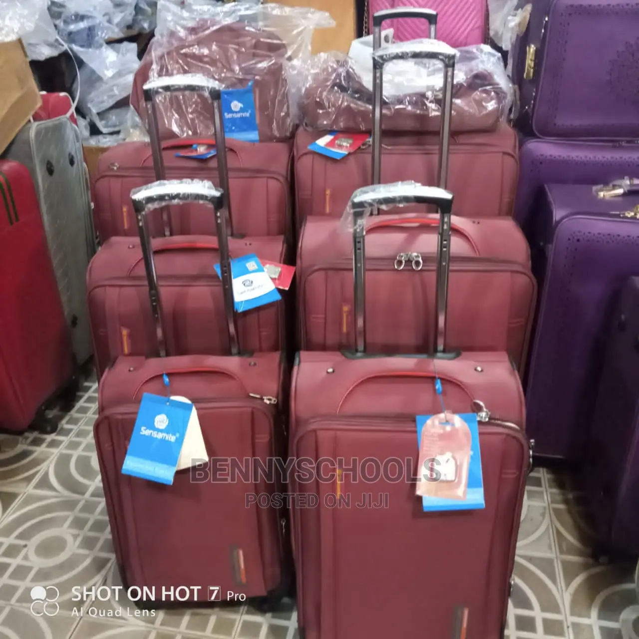Set of 8 Sensamite Traveling Luggage Boxes