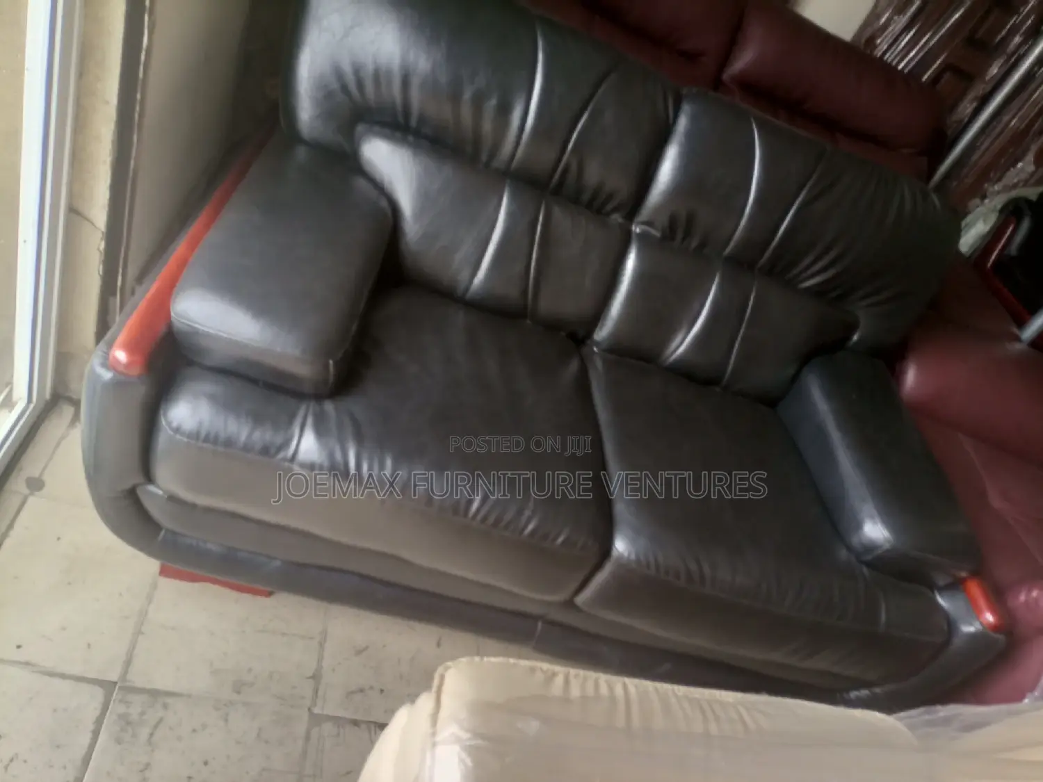 Quality Executive 7 Seater Living Room Leather Fabric Made Sofa Chair.