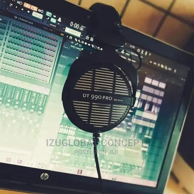 Beyerdynamic Original Dt-990 Pro 250 Ohm Headphones