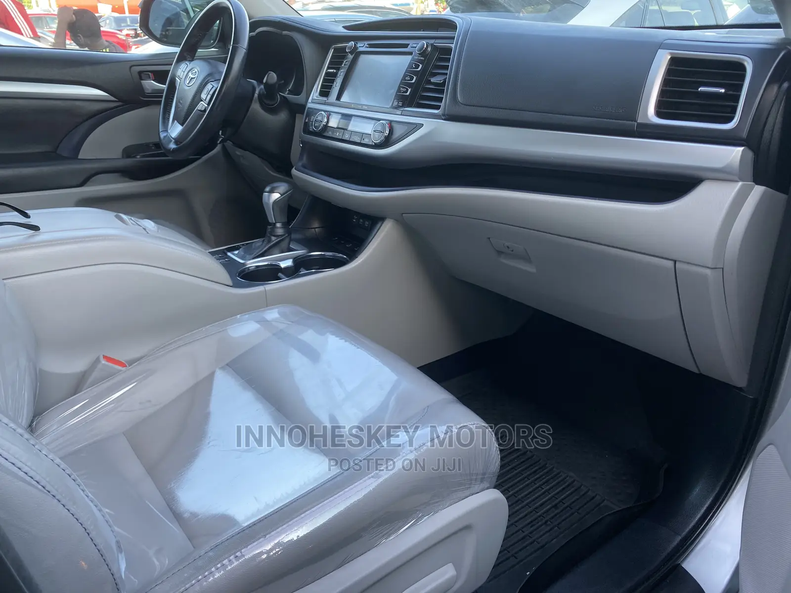 Toyota Highlander XLE 2019 Gray