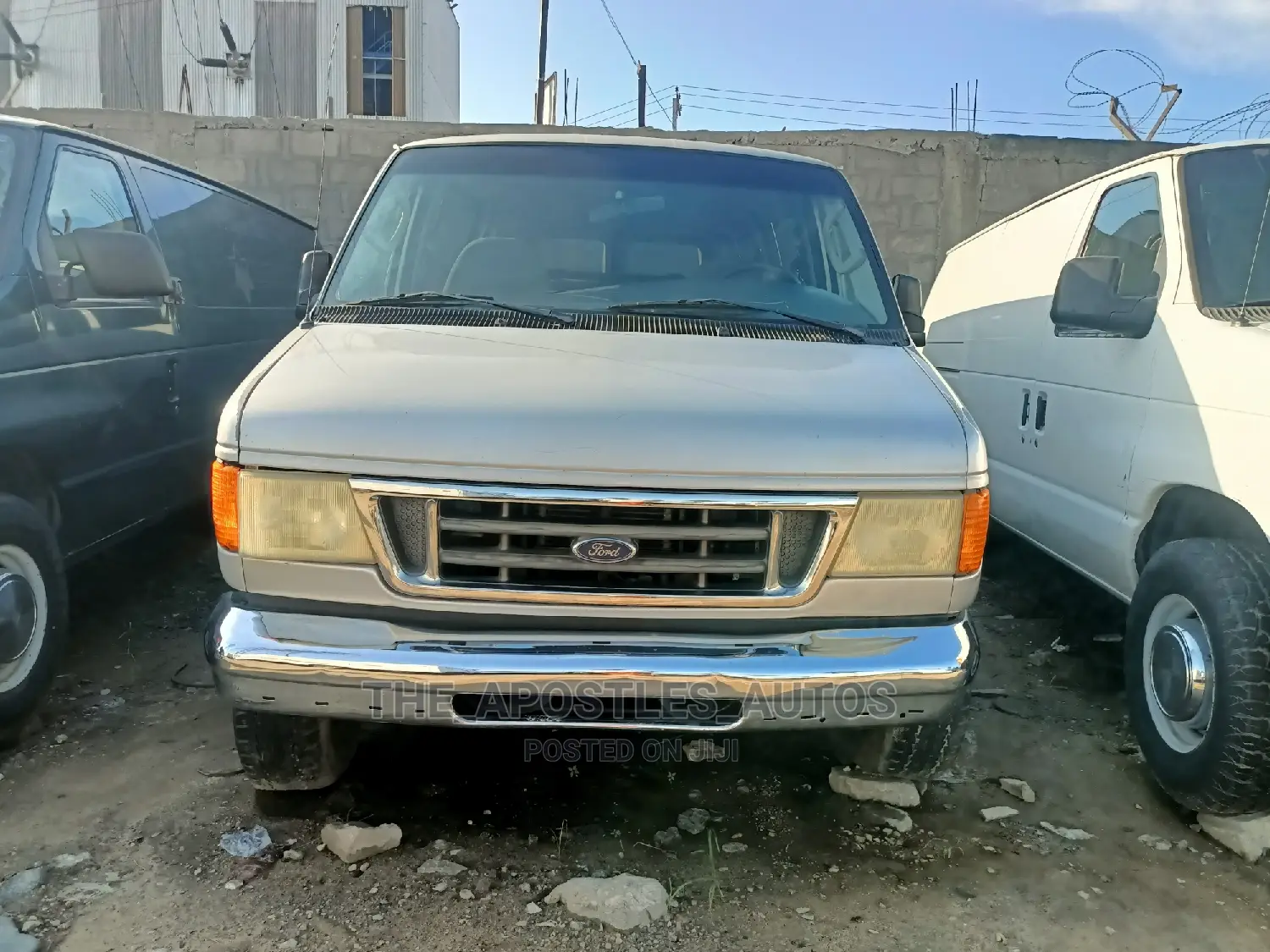 Ford E350 2006 Grey