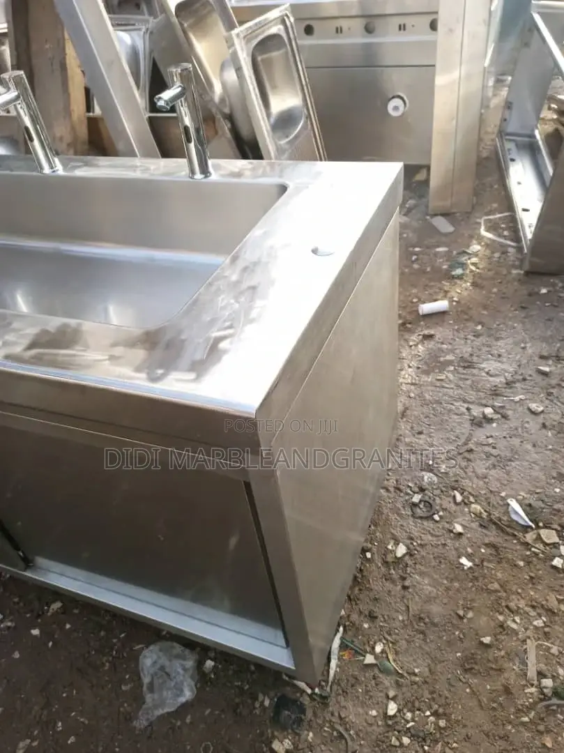 Long Industrial Sink for Companies.