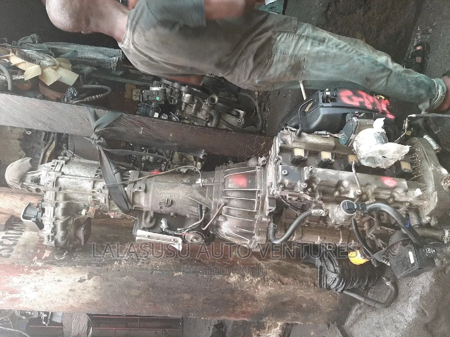 Complete Engine and Gearbox Hummer 3 Jeep 2010