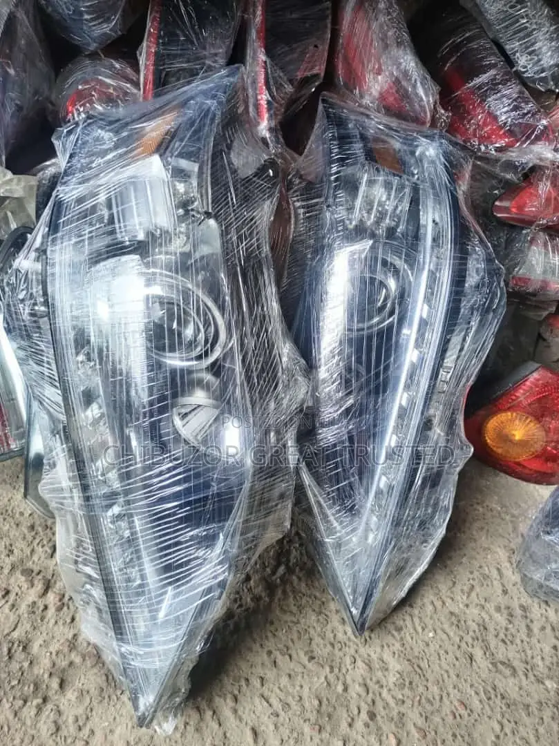 Set of Rx350 2013/2015 Headlamp Tokunbo Neat One